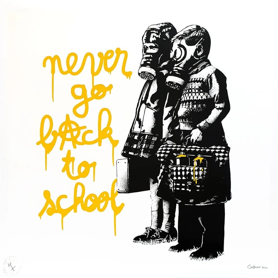 Goin, Never Go Back To School Yellow AP avec lettrage jaune.